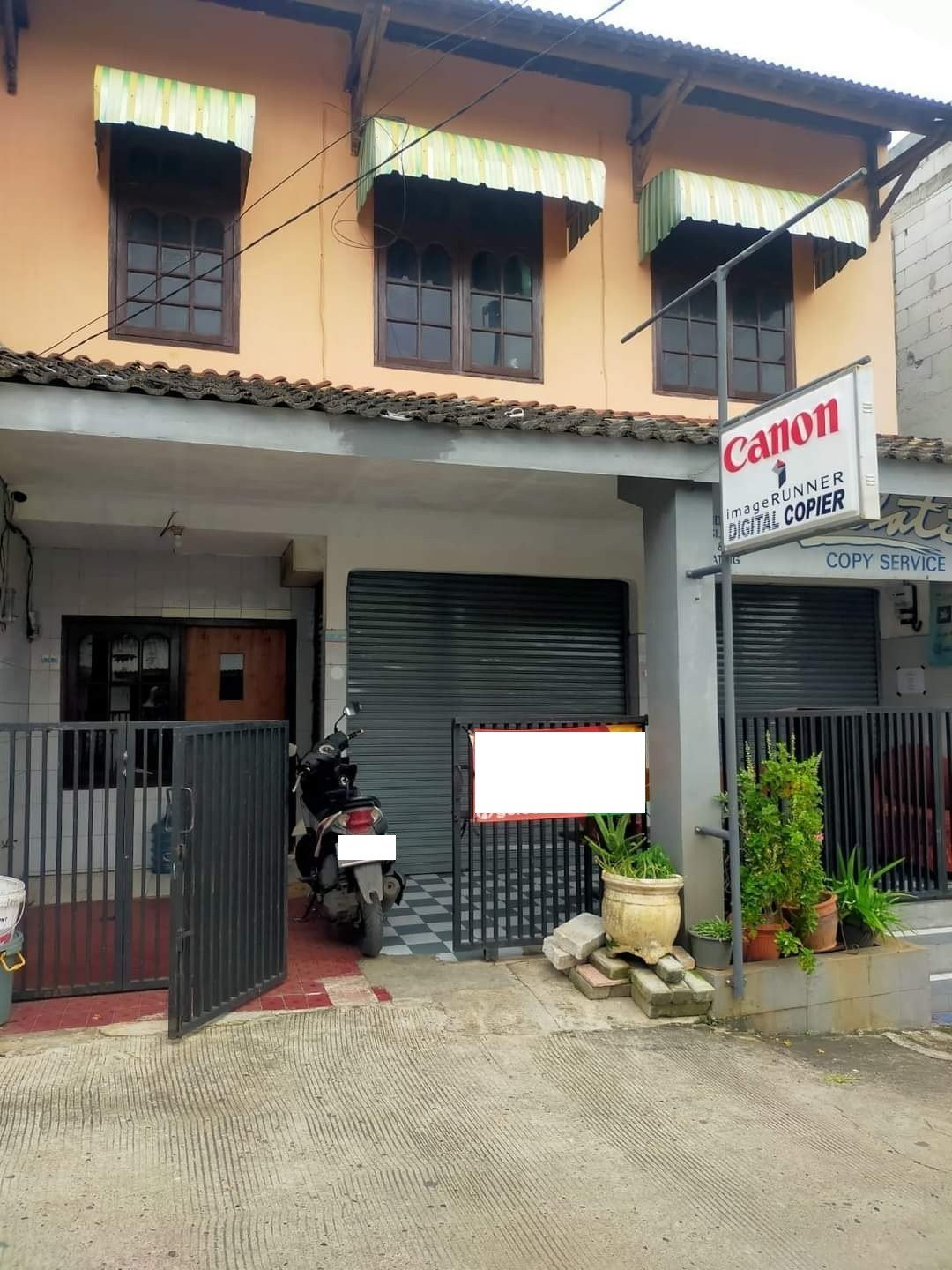 09F16C08-7D08-433D-9F12-B904A374B504 - Galuh Utami