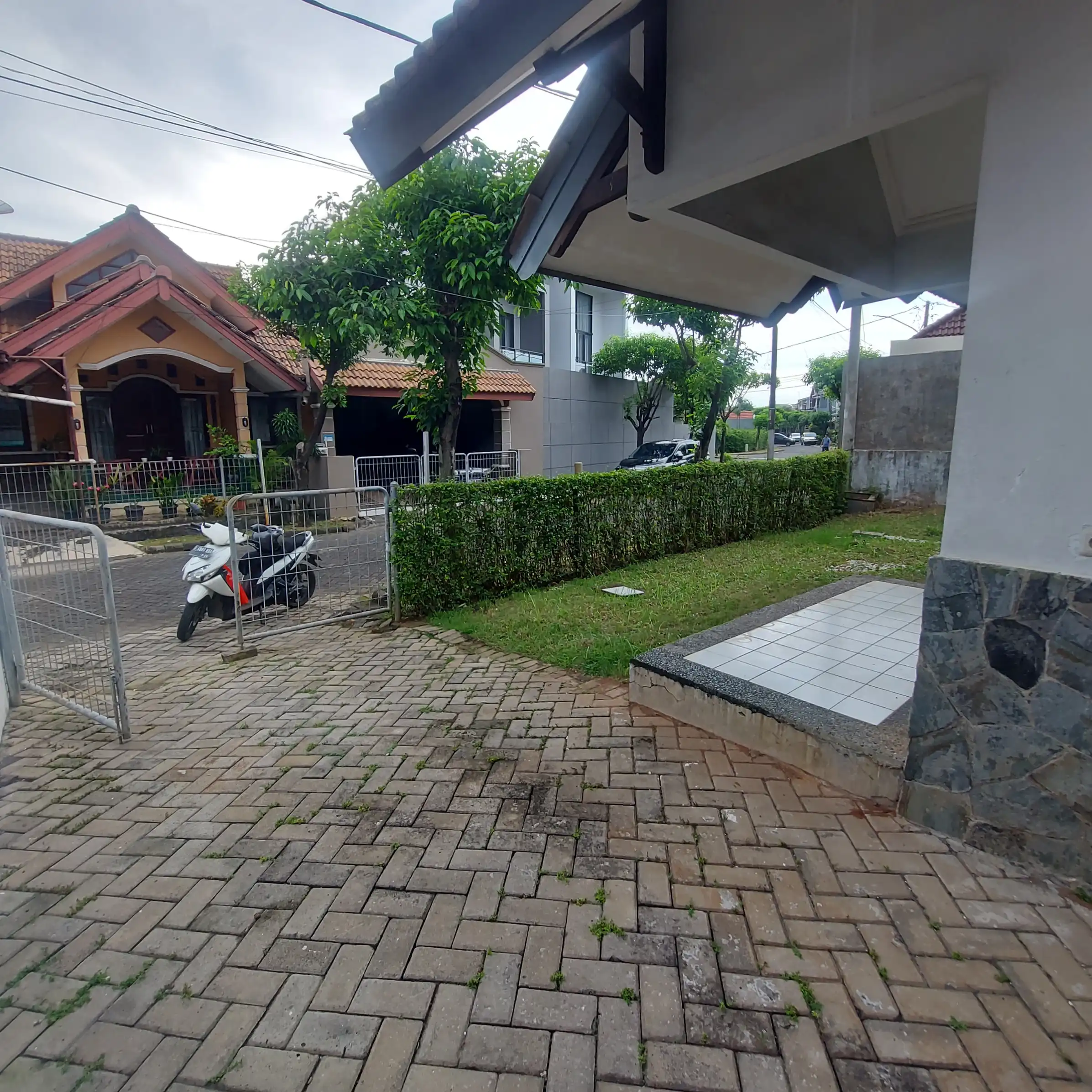 a61a79a0-e859-45ef-9170-c95322c45cd1