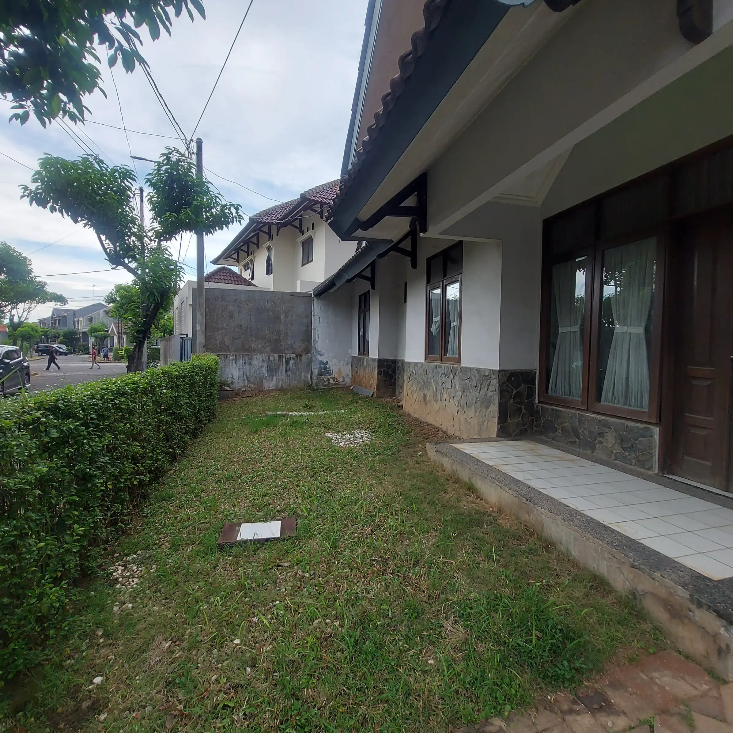 f6372148-f178-4caa-8886-adfac687f51e