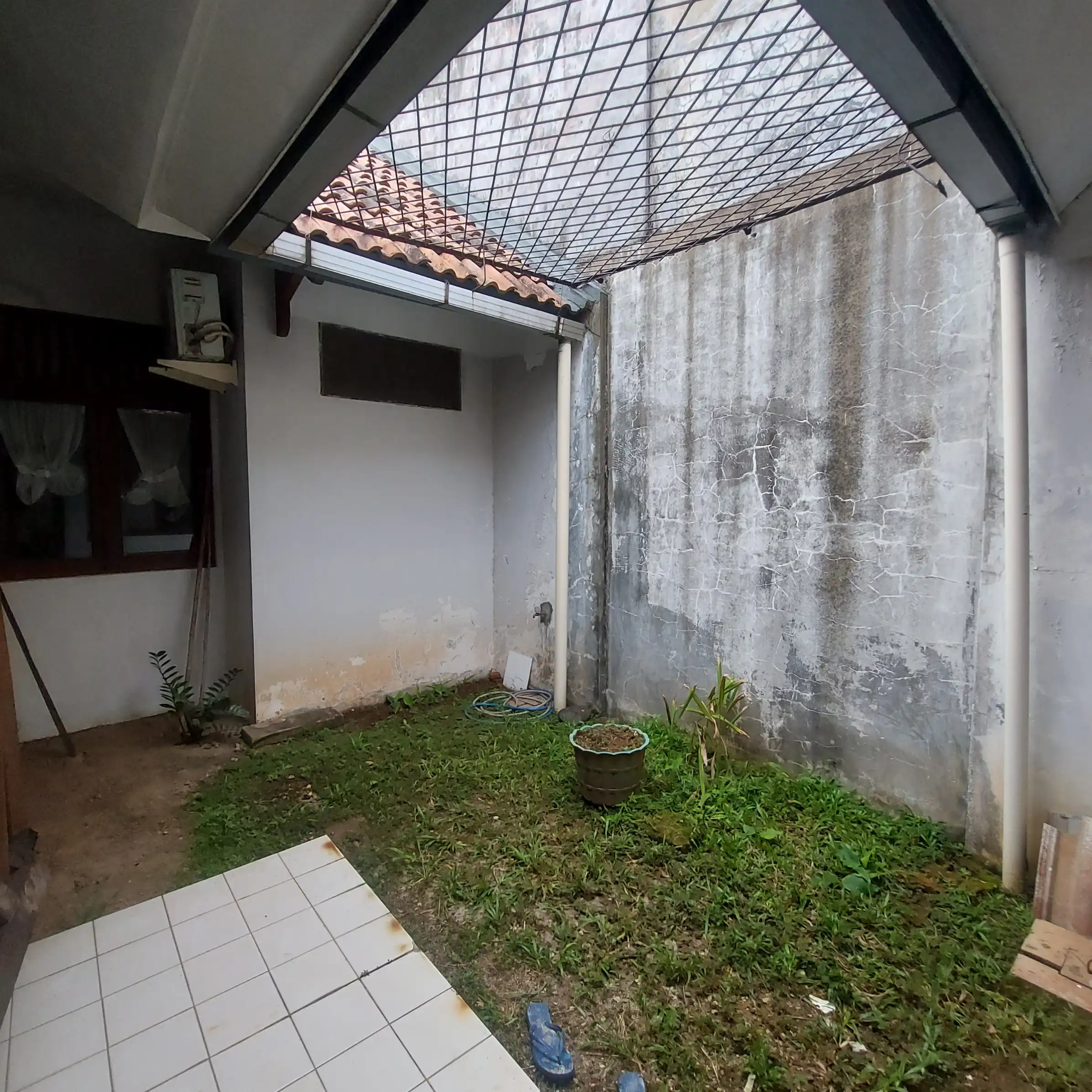 fe4313a0-2380-49d1-acb8-f656274fbf23