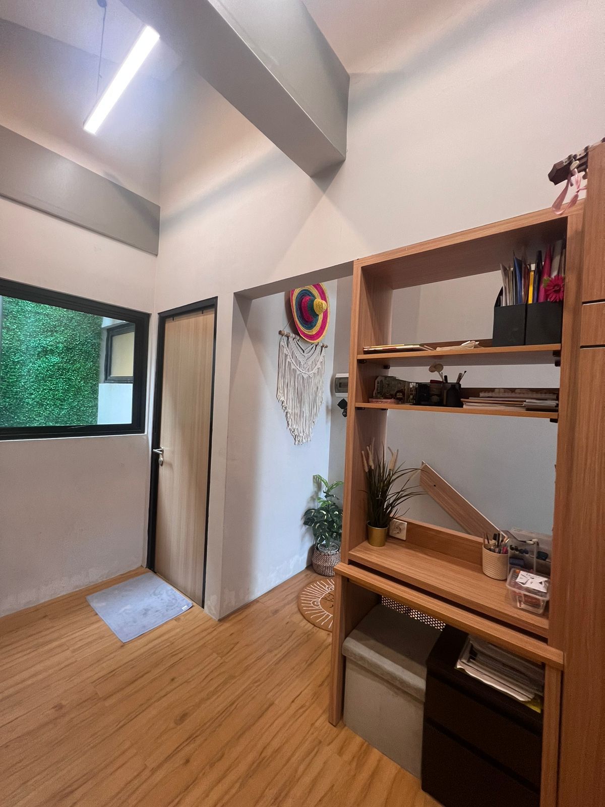 15b1944d-cf72-408b-a0f6-8a37549c17fc - Evi Rosalina