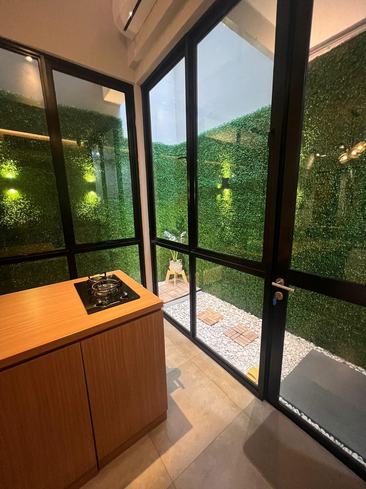 80a98717-b9ef-418b-9fd6-0c0fa7c3957d - Evi Rosalina