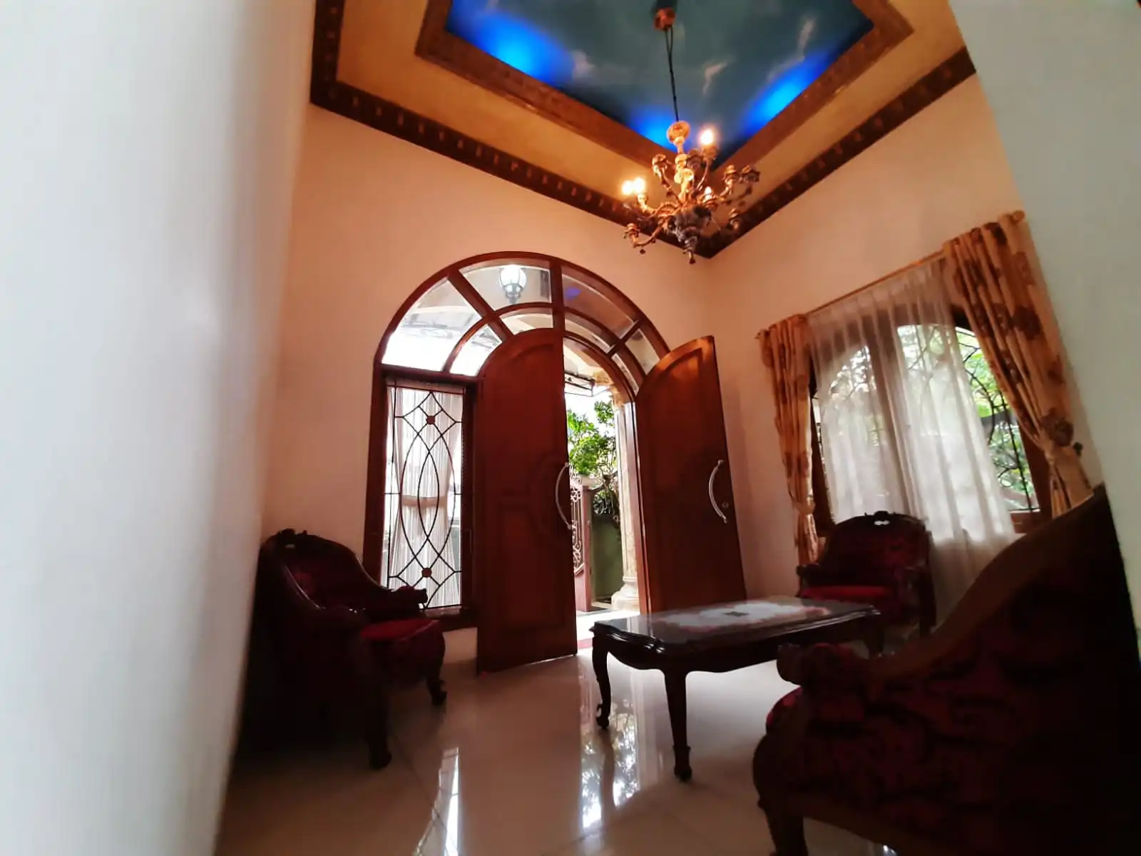 e1e7d9d7-167f-4eed-a3c7-e8dd8741326d