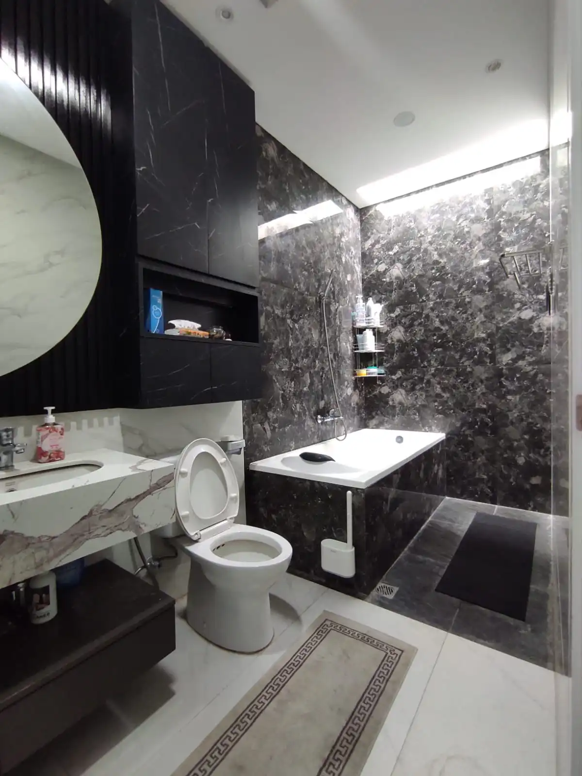 bcf03841-4d72-44c4-bf1f-a8e9bb3da1e1