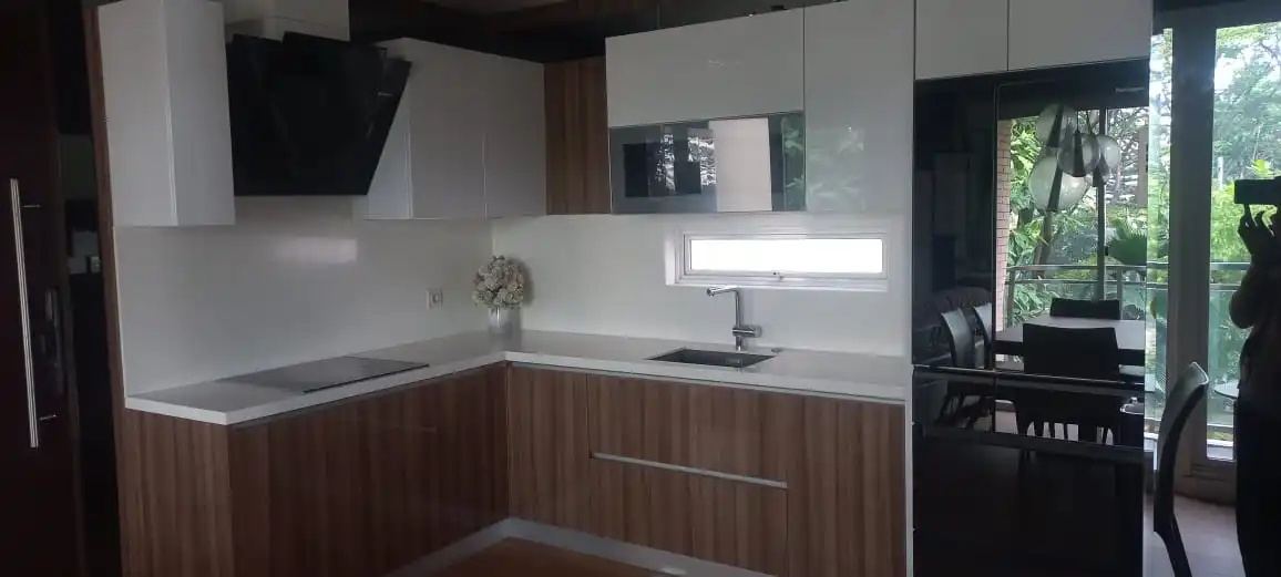 29d00180-36f9-4ffc-8b2c-c27048cc2bed