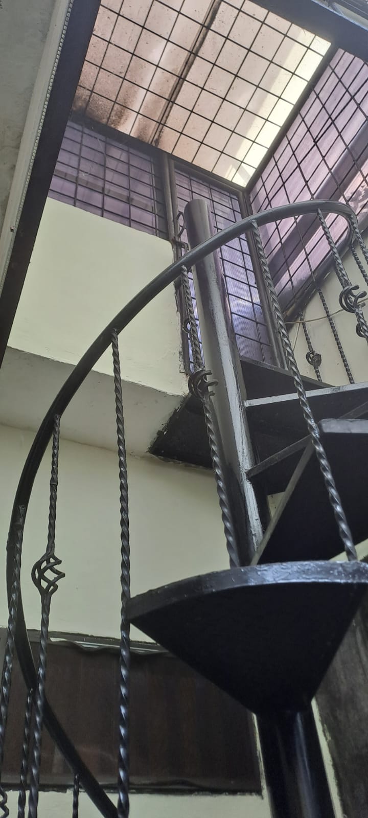 6a547969-9194-46d2-8a2b-30b3e7c88ad4 - Berliana Erasky