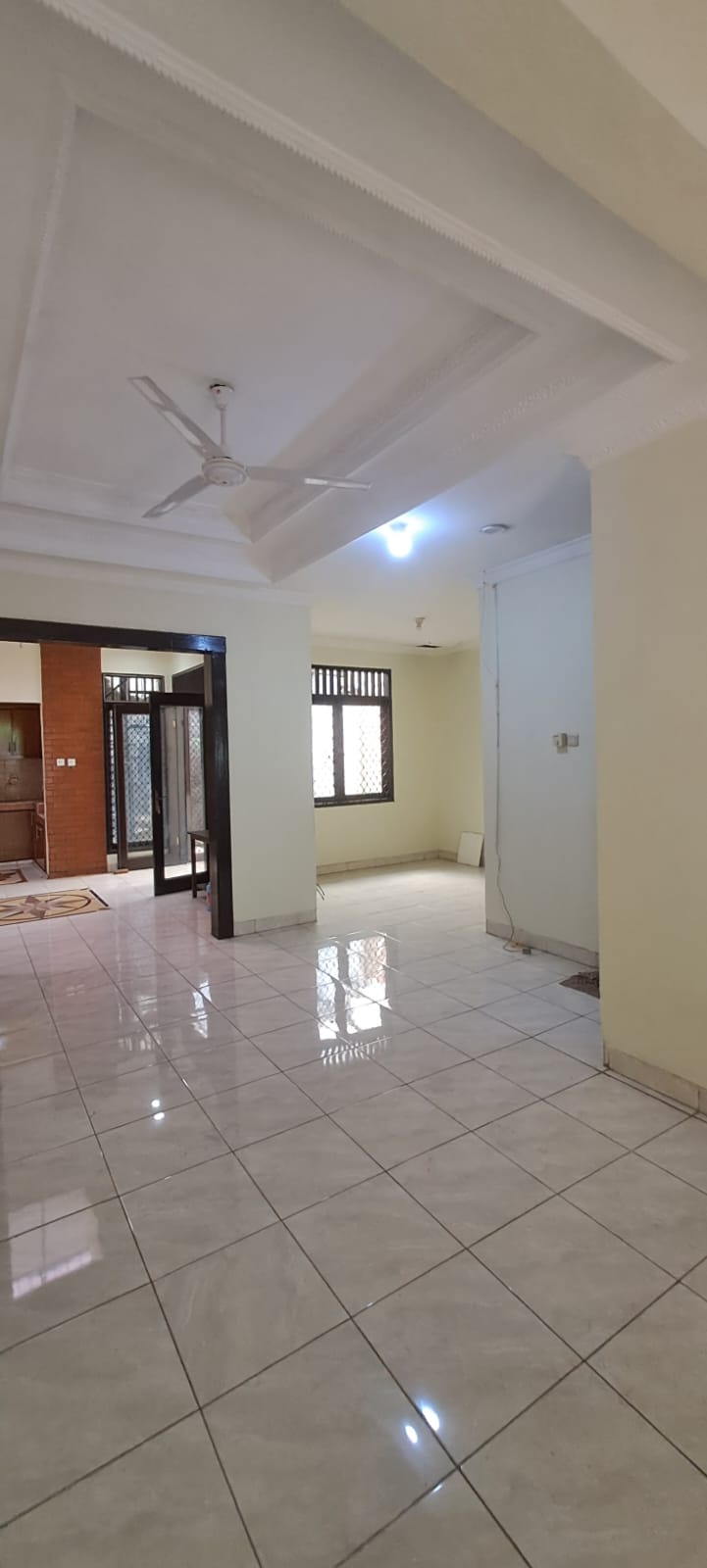 6e985218-f8e7-4225-a757-c3a8f7db9546 - Berliana Erasky