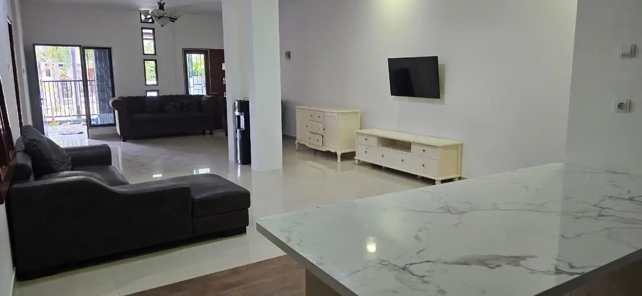 879bf7a1-f1ca-4340-bf24-90a78f72c4b7