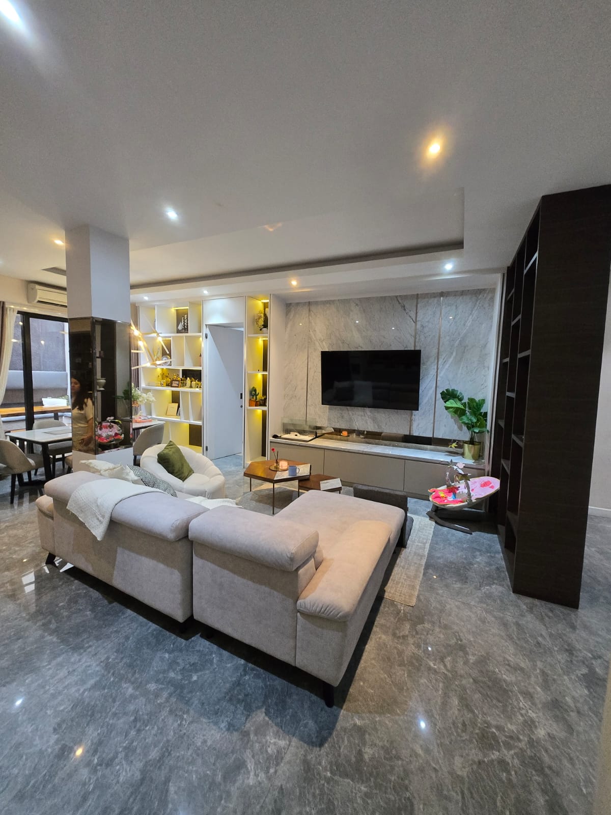 WhatsApp Image 2025-08-26 at 08.49.11