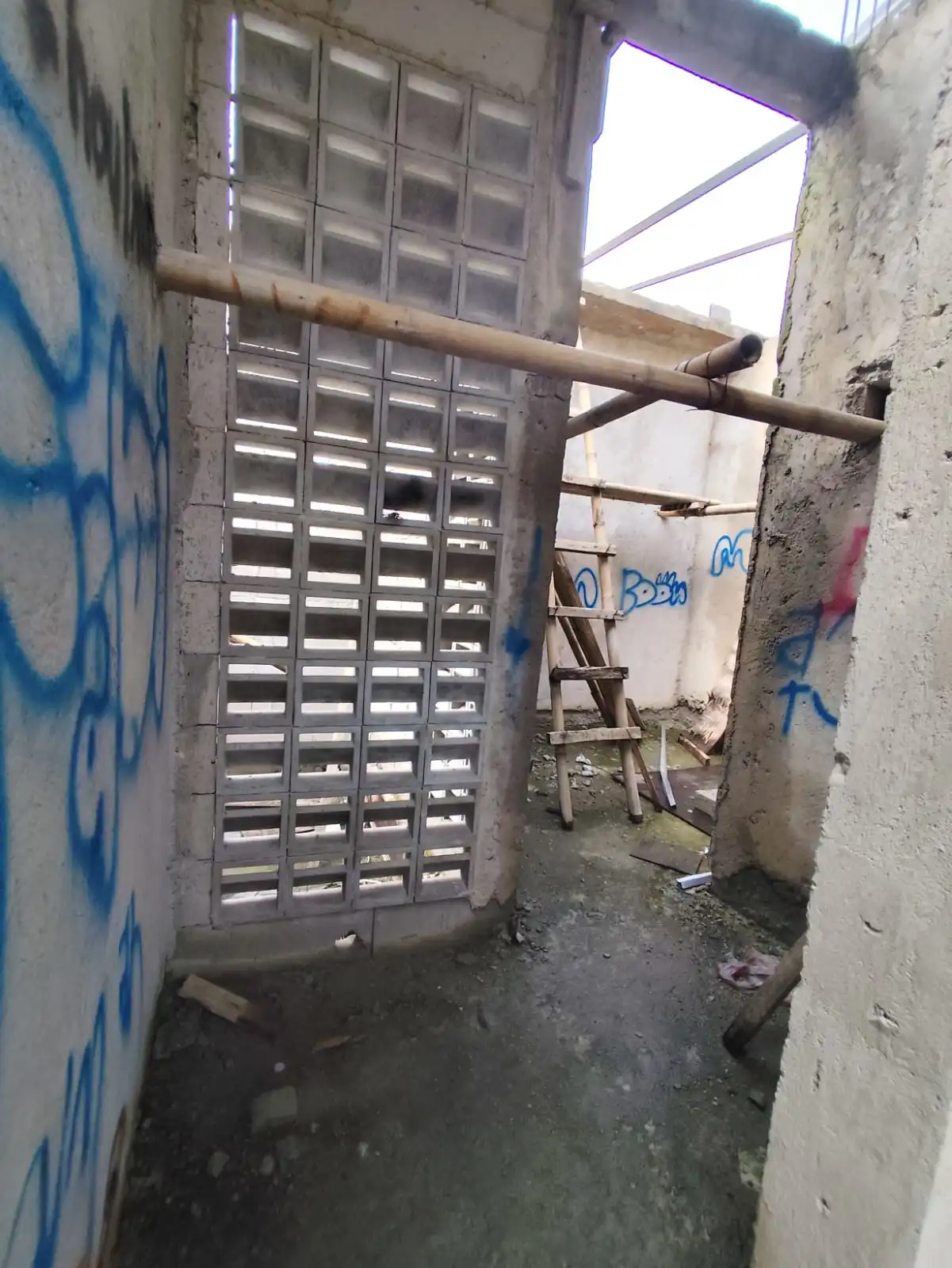 aba05c13-482f-4f8c-9f31-9caa423f5199