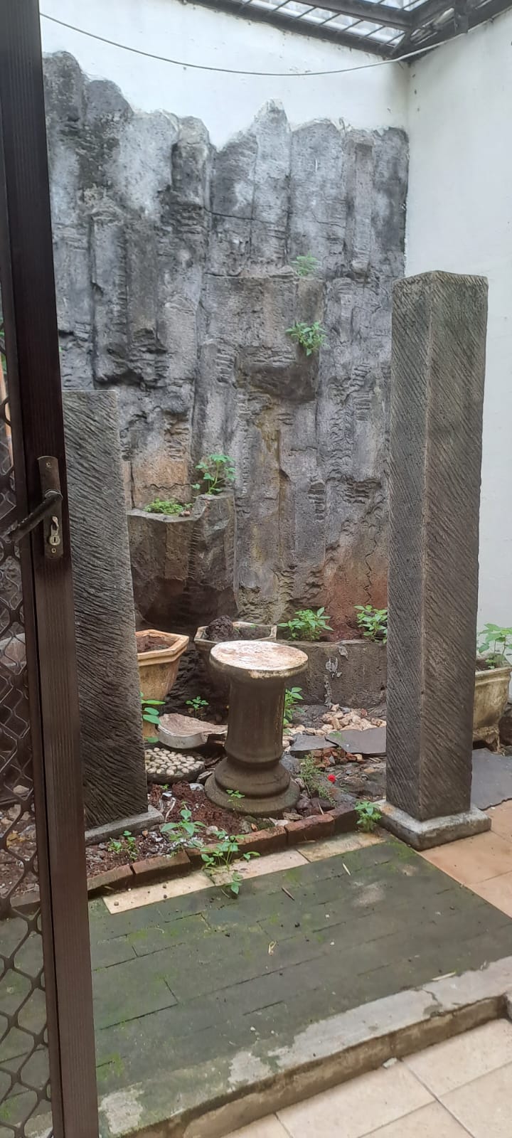 bf1dd0e8-10be-4945-99fc-52278a1fcd72 - Berliana Erasky