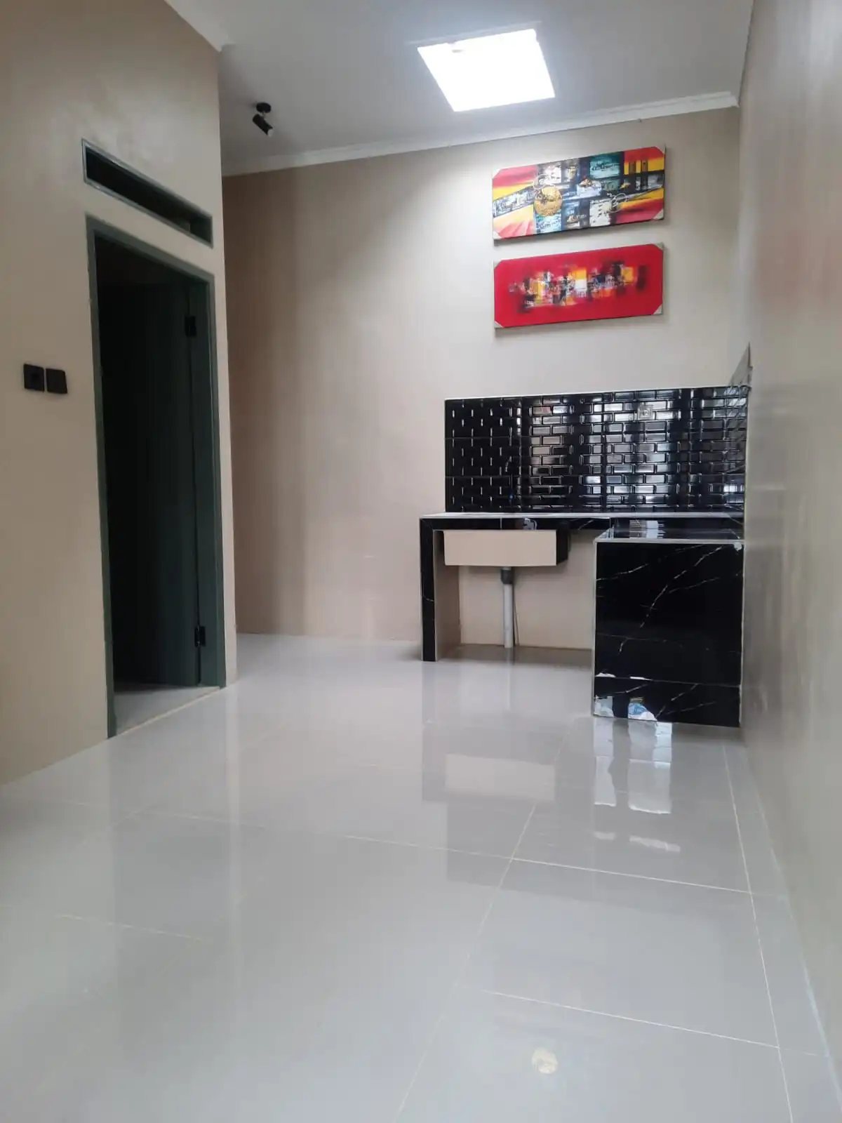 cf85ae33-9a8a-4f58-a668-e37dfb1d4548