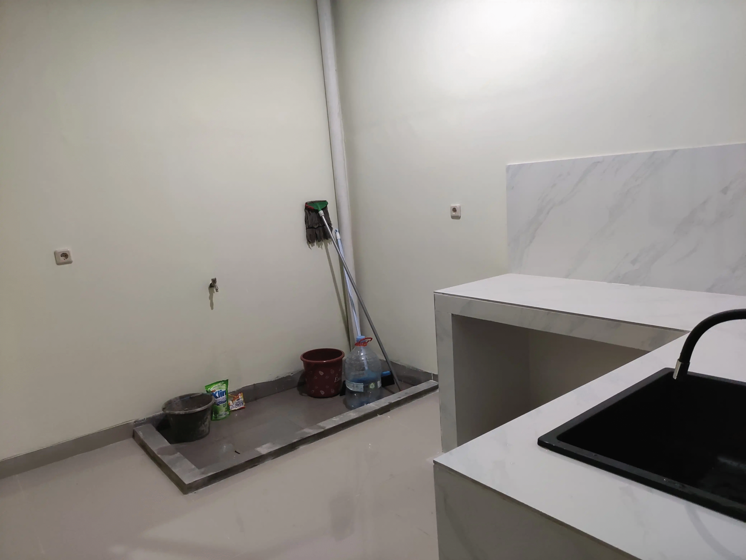 e8877d31-bfc7-42bd-b22c-d61cdc2caf35