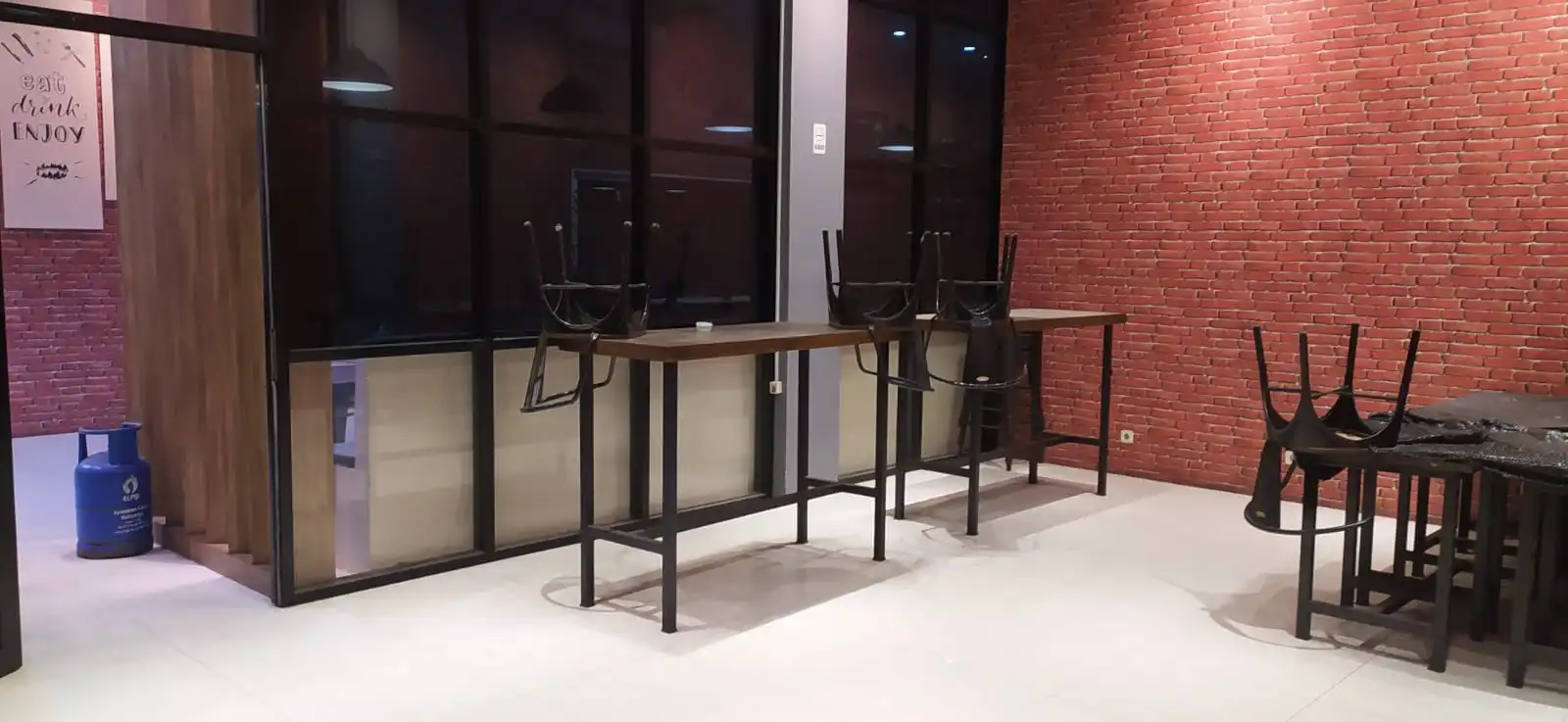 18f4f863-87b3-40ef-aaa7-2f84c8c36a1c