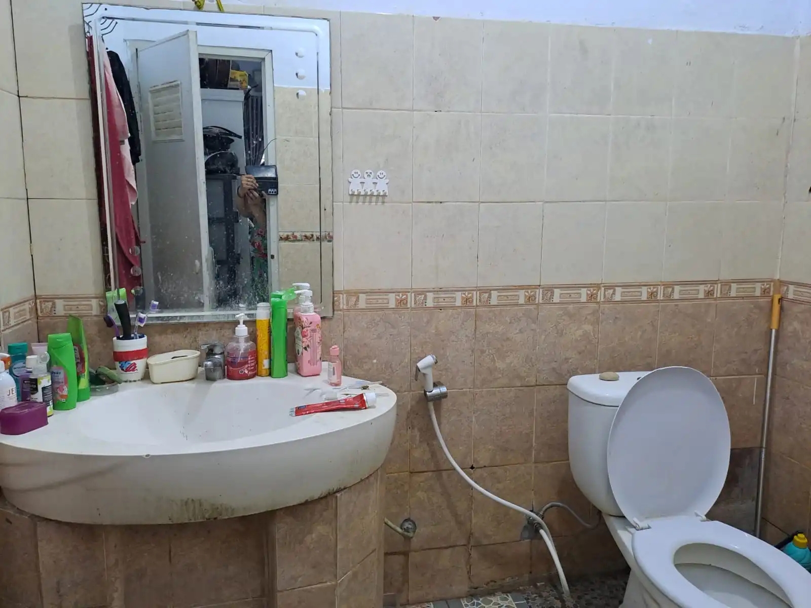 4fe5e083-ad9e-473f-b586-87afaea526a0