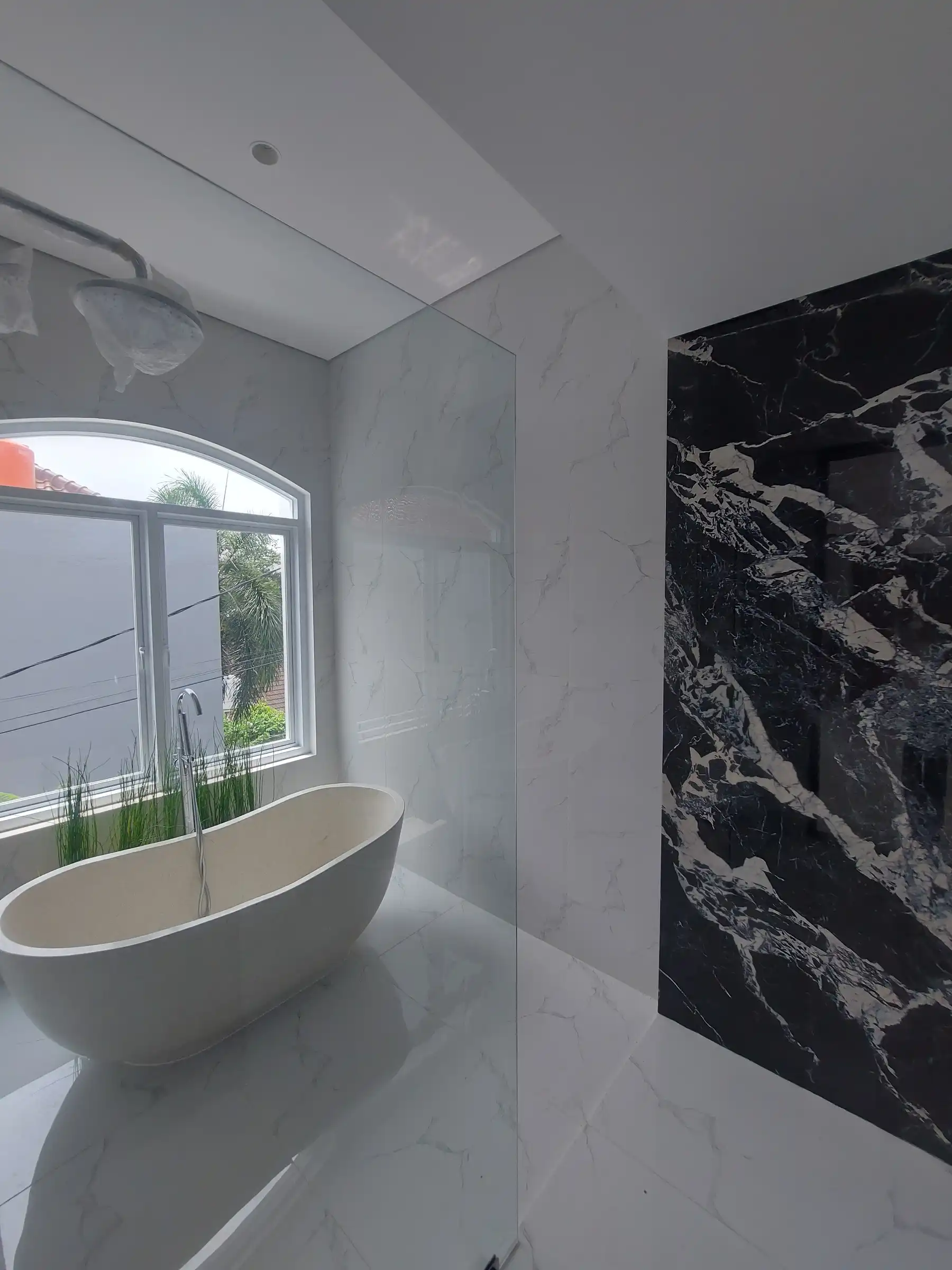 5f509682-a2b0-4bcc-9549-1b149d98d6ba