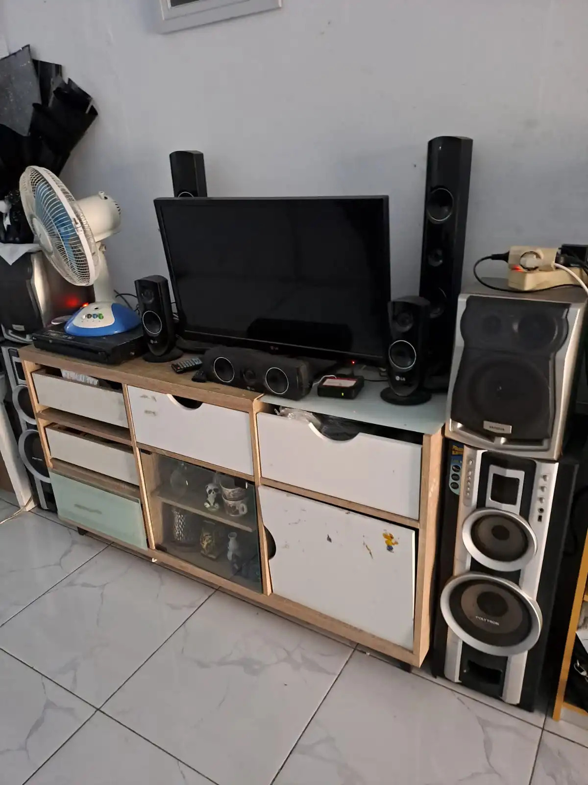 65a7368b-1c1b-4f99-b7fb-4d6d50d1792a