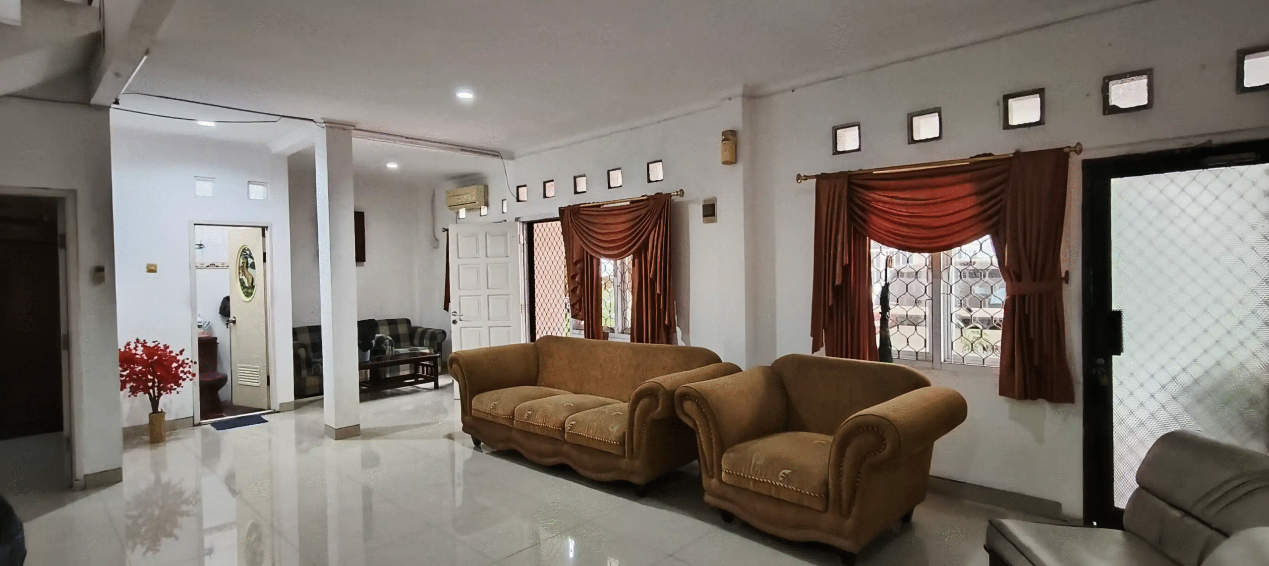 8cb0725f-c911-44f2-9f39-15351a49ae5e