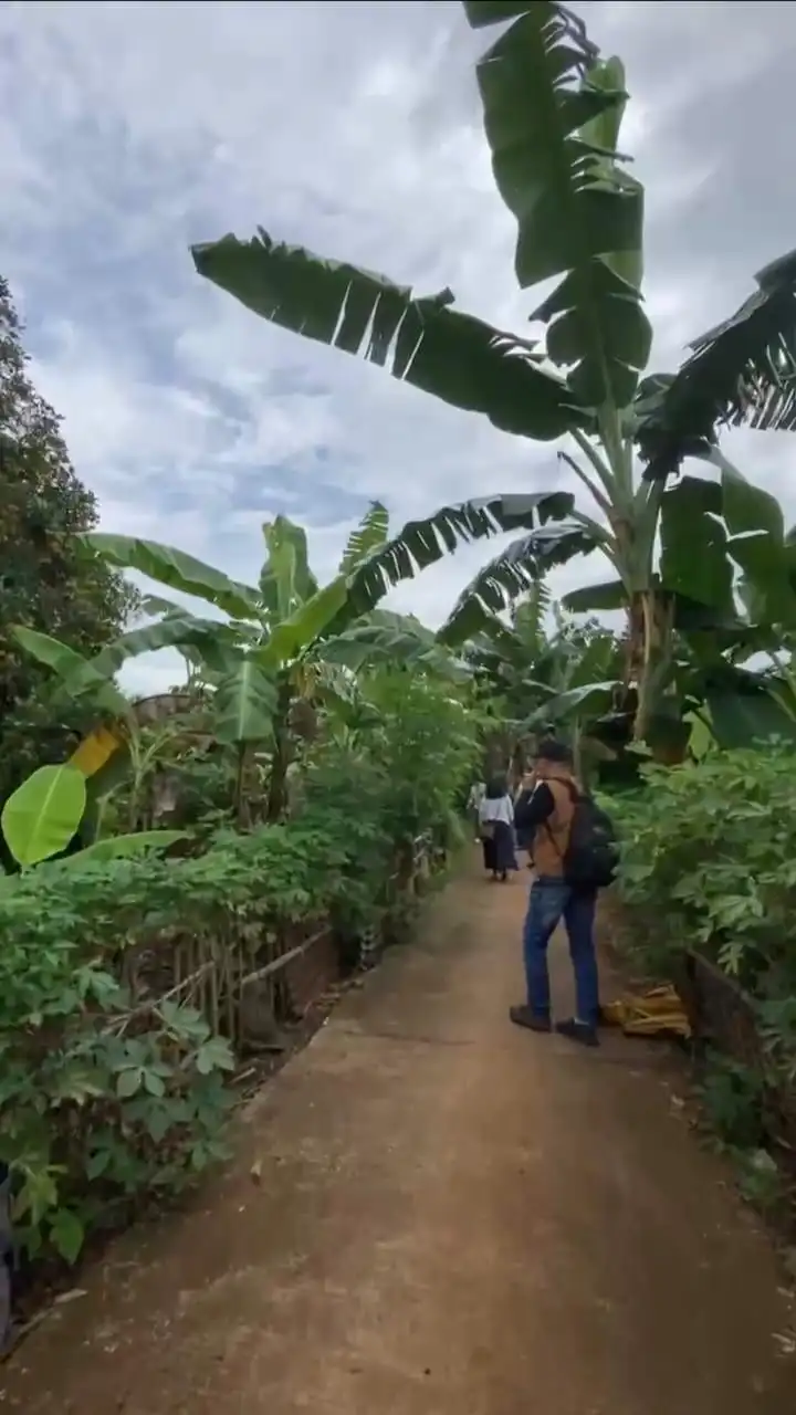 9f2274cb-07d0-4f59-a4bd-aac70385e6ea