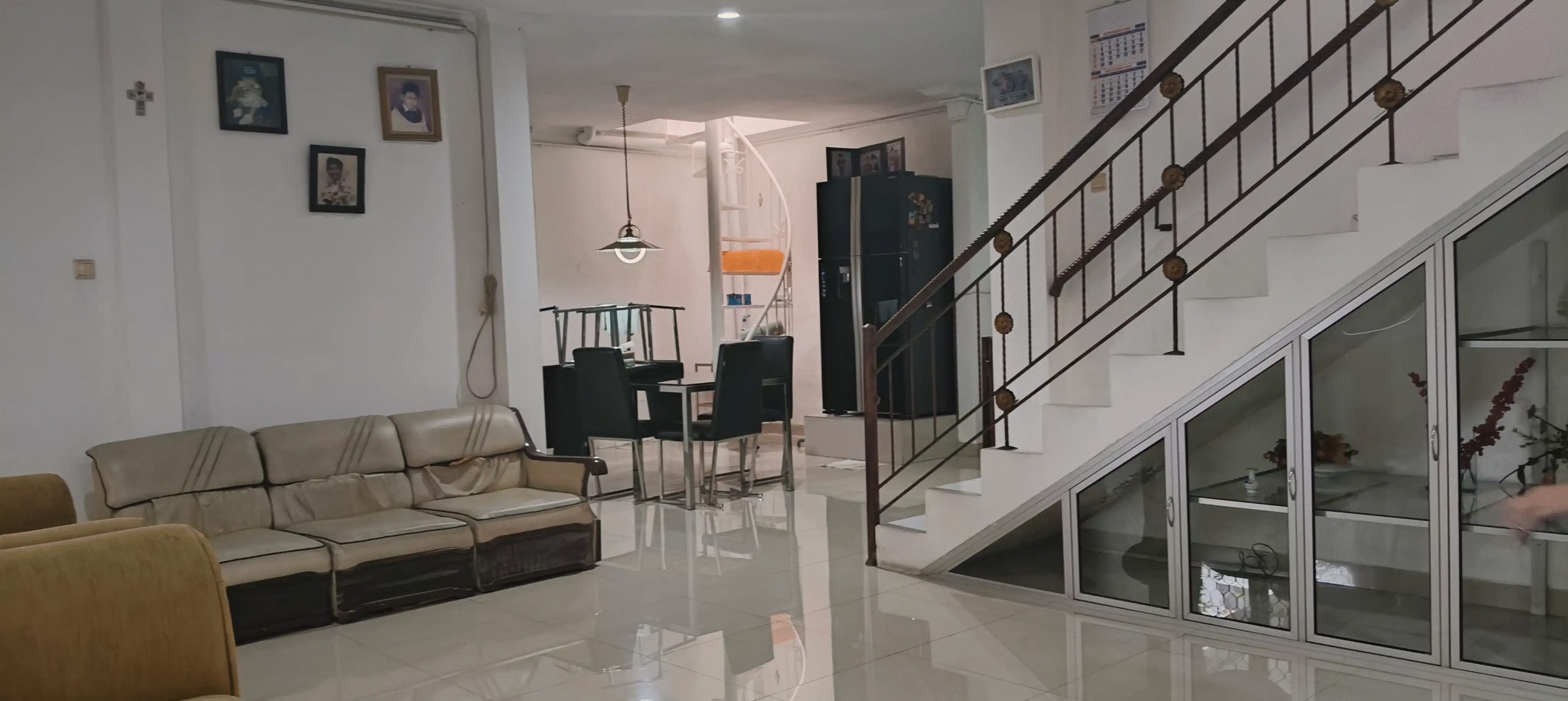 ab3e56b7-dec5-4560-a203-d9bc5d8b4408