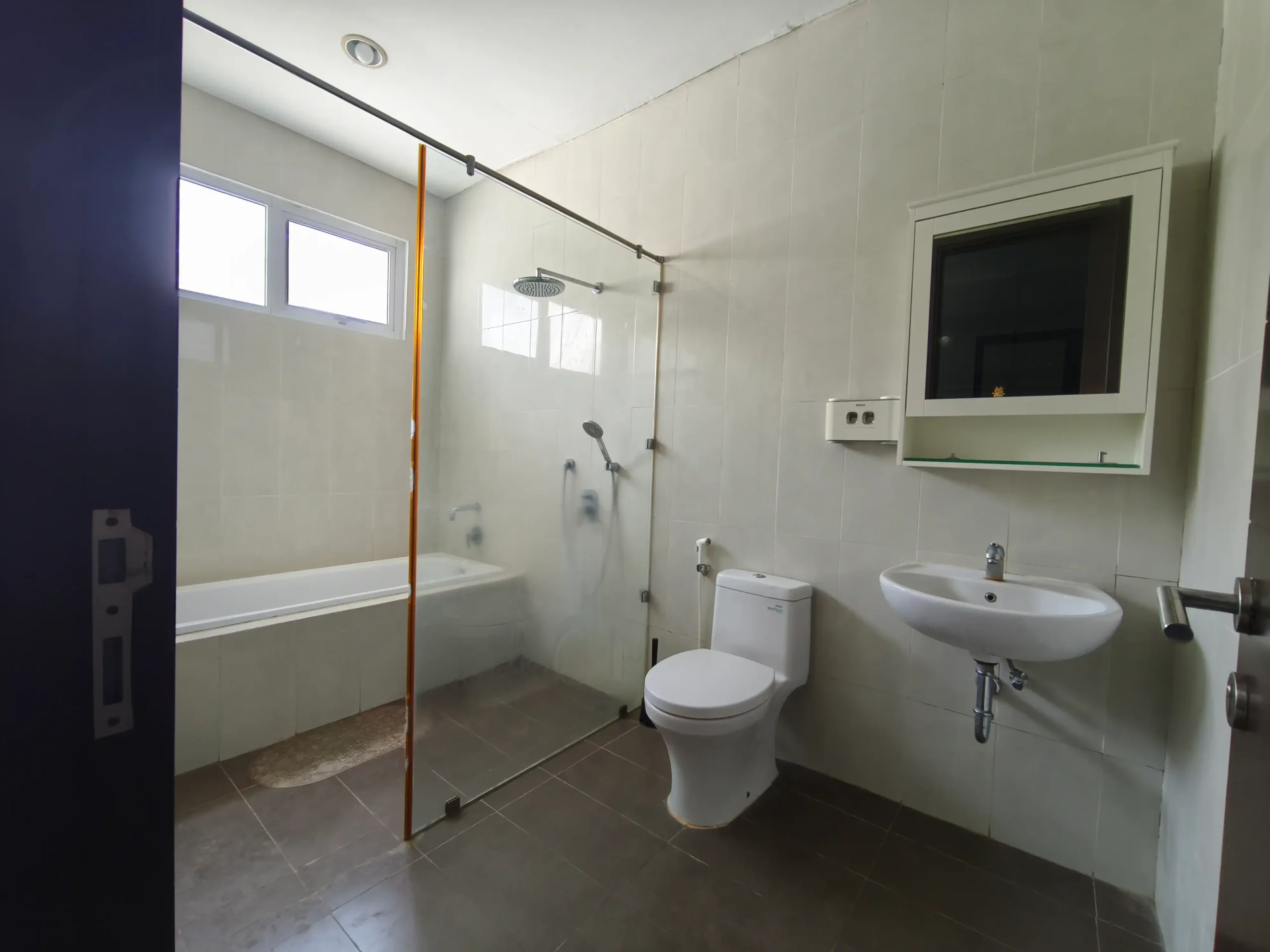 d6b99ffd-2573-4a1a-8a4d-64a929dbaab3