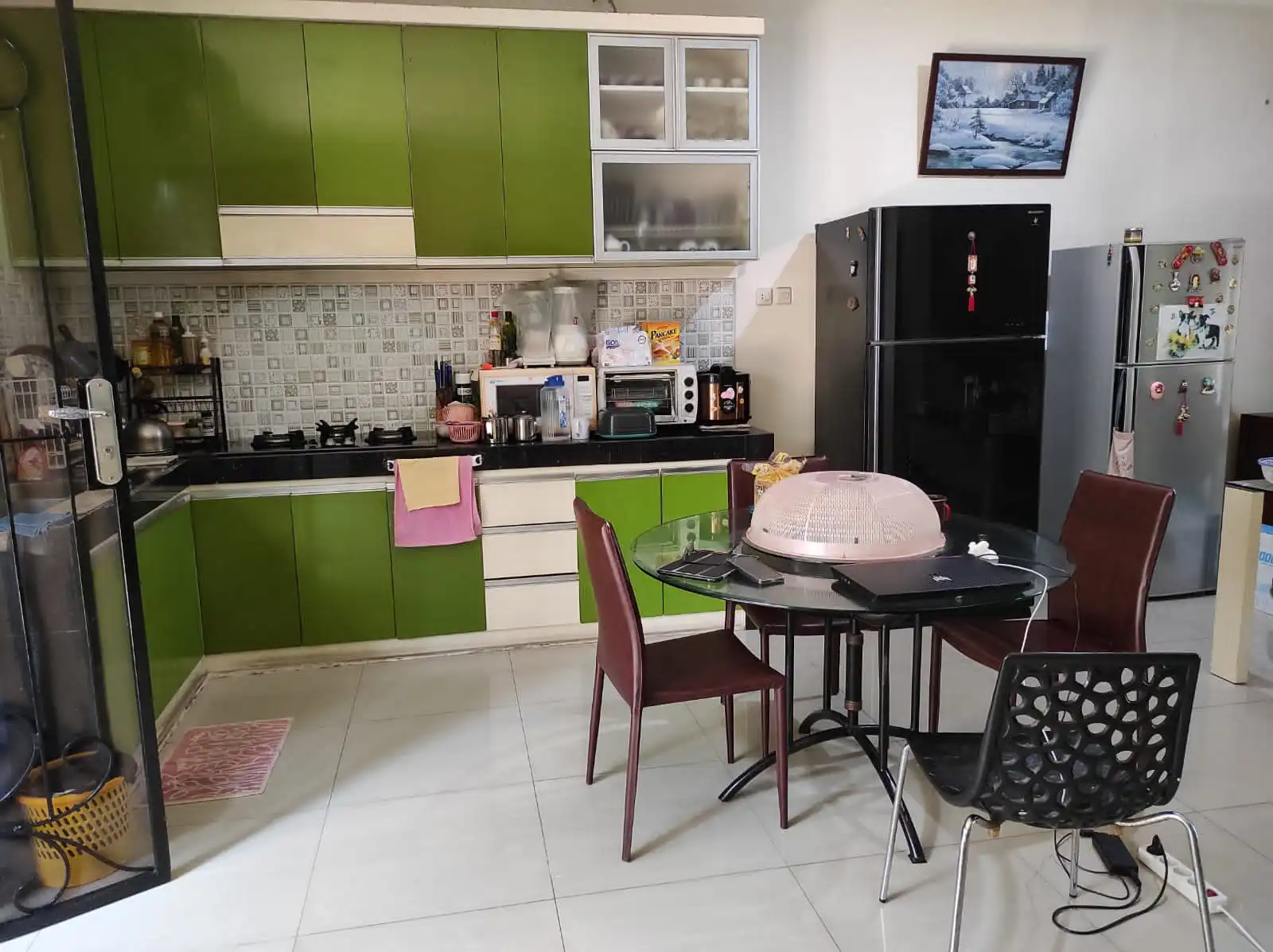 e433c8ae-da25-49ad-9fc7-111d1b34fe4a