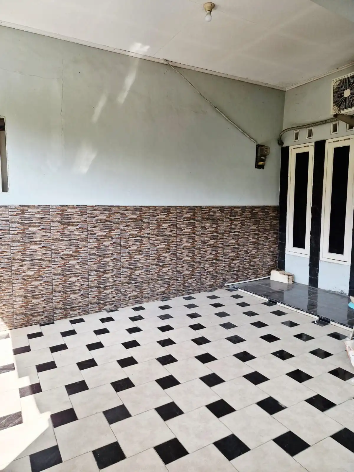 18207484-a64c-4e8b-9e6c-9f2a1c264e2f