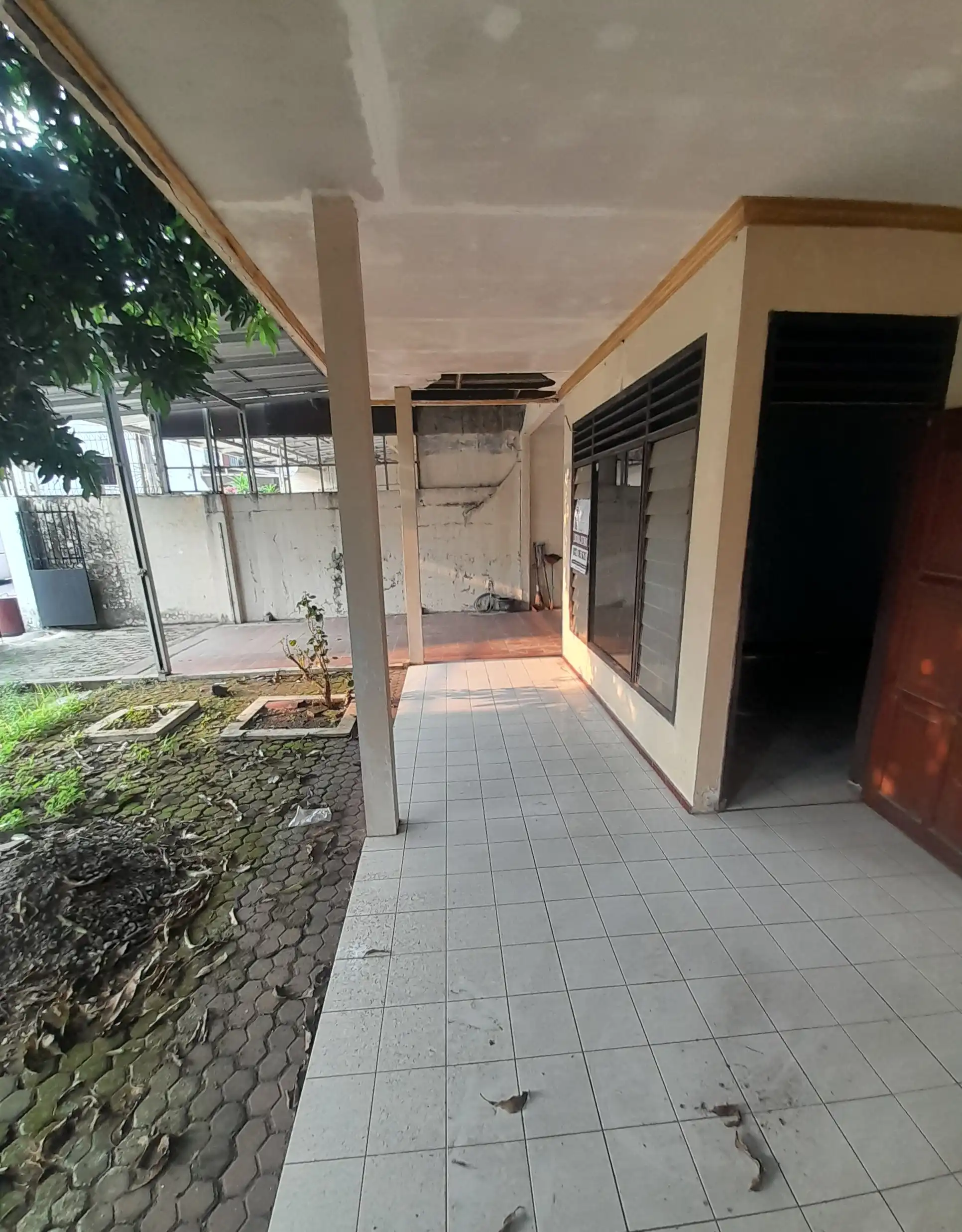 1b9938f1-afce-45a4-9c55-a43589e9e921