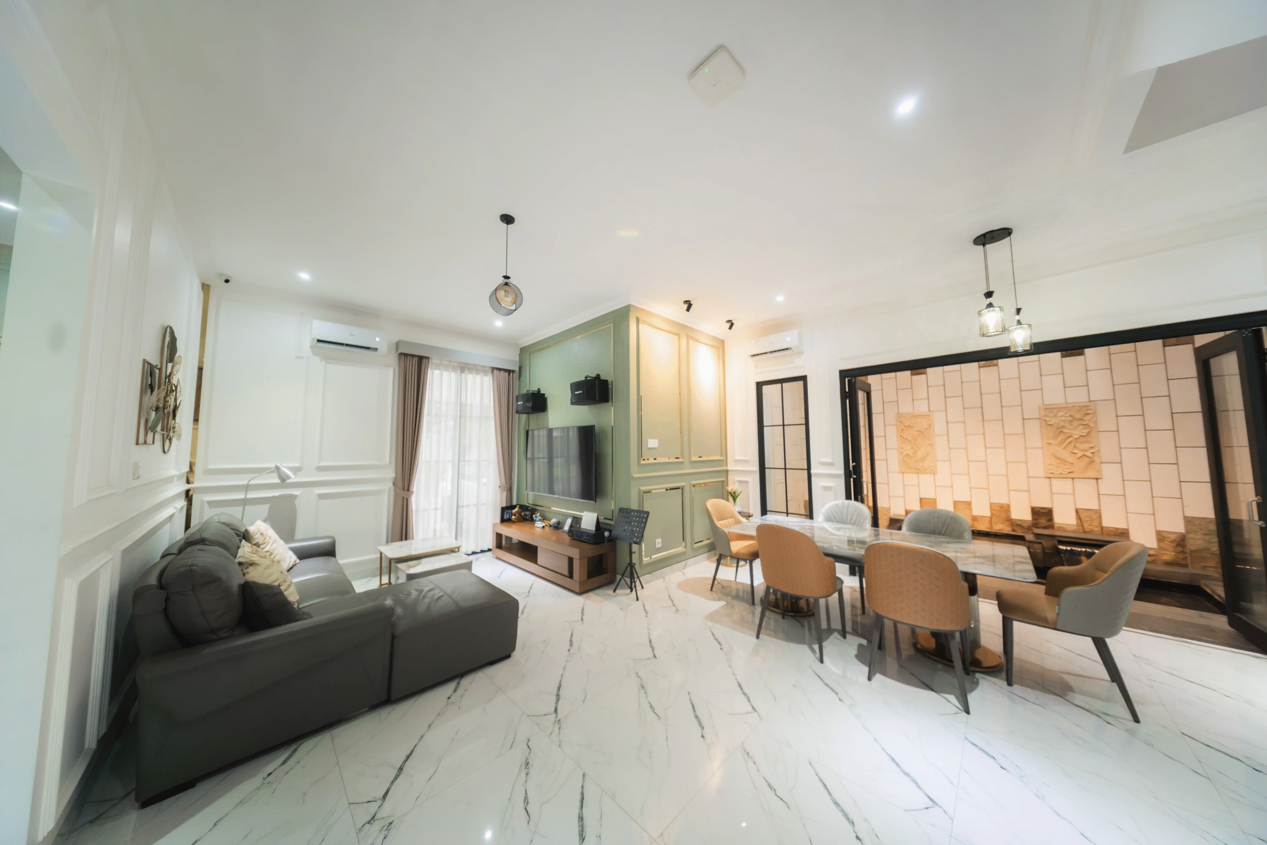 317dc8ff-a74a-4e17-b15a-265792e565ab