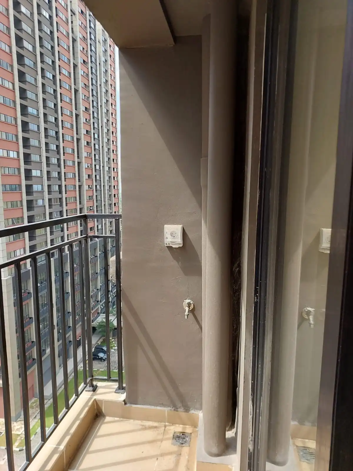 40b2a8d1-d1fd-4860-bdb9-56848d9e3a15