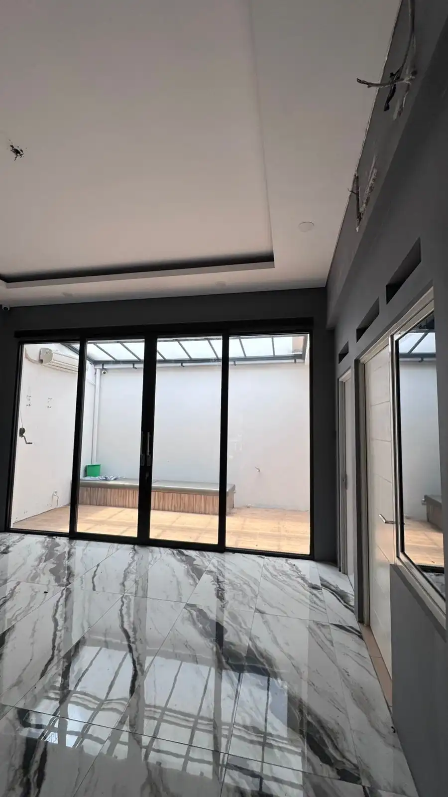 6b2a2952-74bc-4558-bfa5-fca4eed84b11