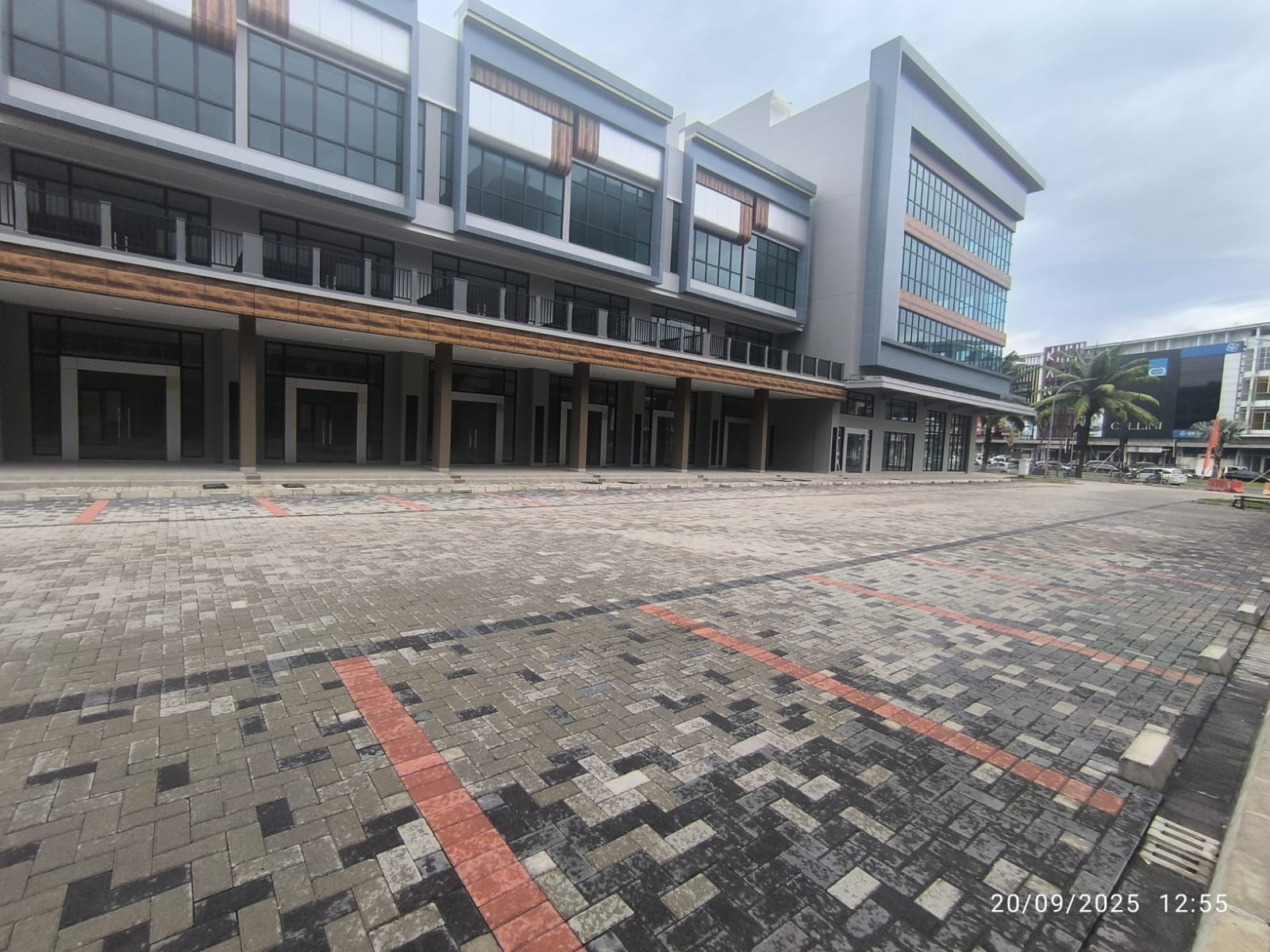 WhatsApp Image 2025-10-02 at 10.29.47