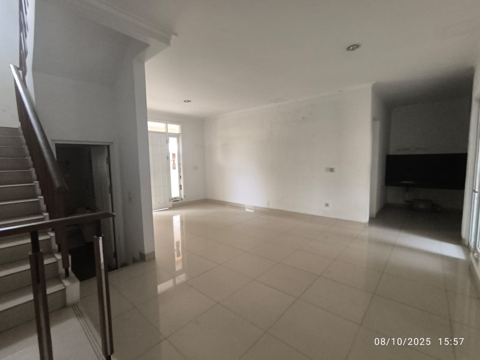 WhatsApp Image 2025-10-14 at 07.44.13