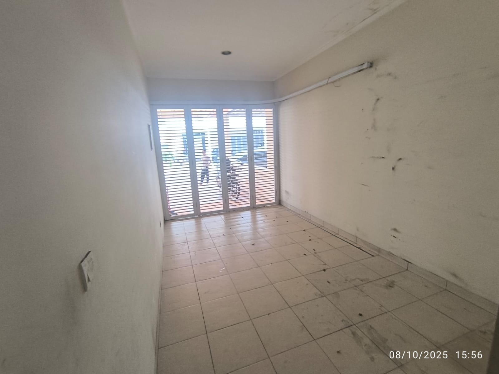 WhatsApp Image 2025-10-14 at 07.44.14 (2)