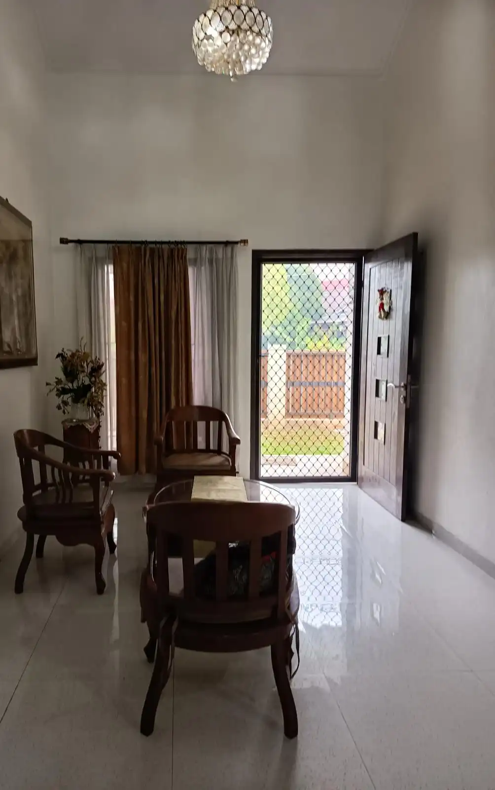 b7709d49-cbc1-4b44-8549-6a0b74c6398e