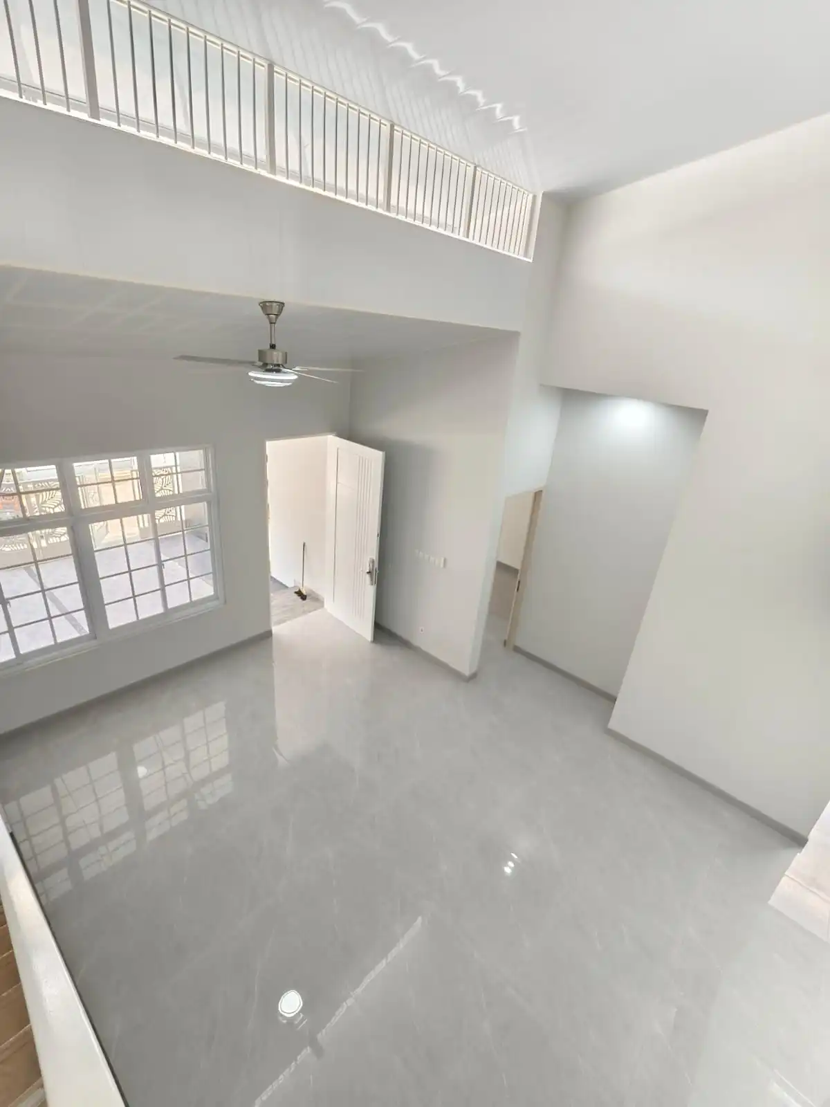 e56f863c-9812-4009-b21e-84934d5c733c