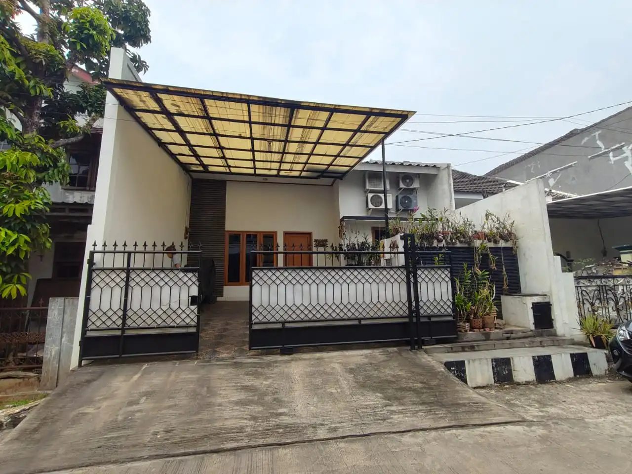 f67167c8-c5b6-46f2-928e-a3647ec35370