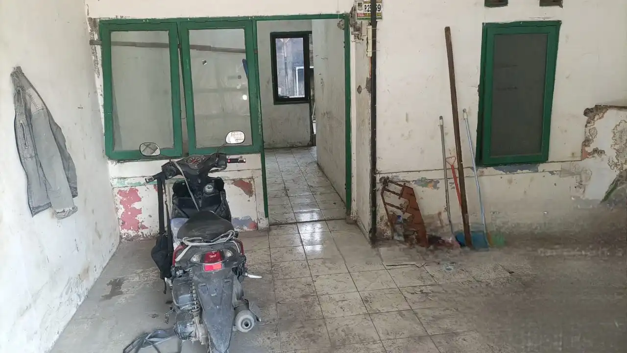 1d3695e5-5371-4d95-9273-fc6910f94942