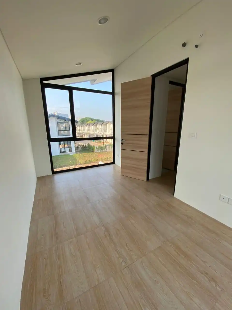 25a2e4ee-7510-461d-add6-e375cfee8381