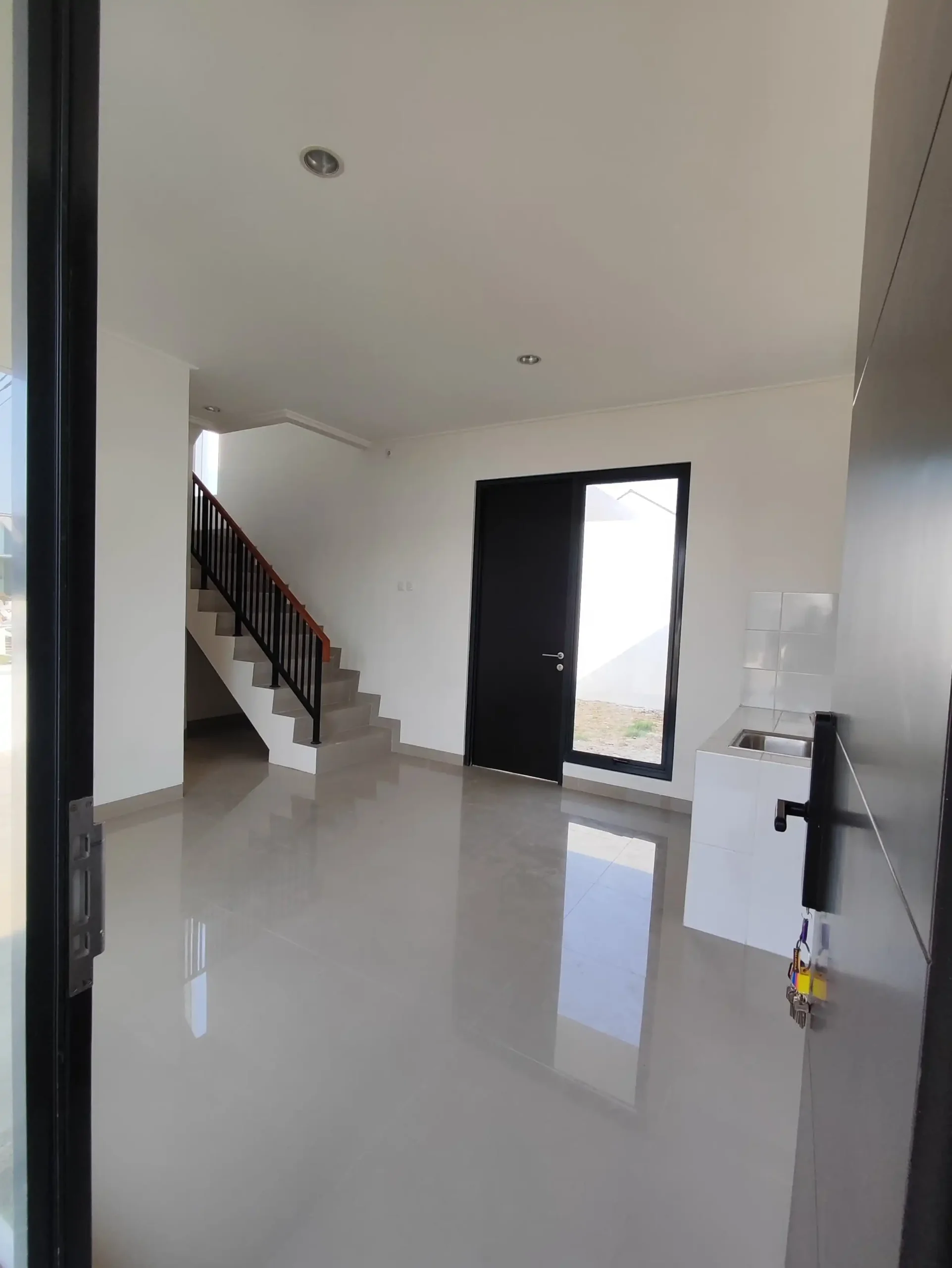 826de9bb-b027-449a-97e6-ff3b57052d0f