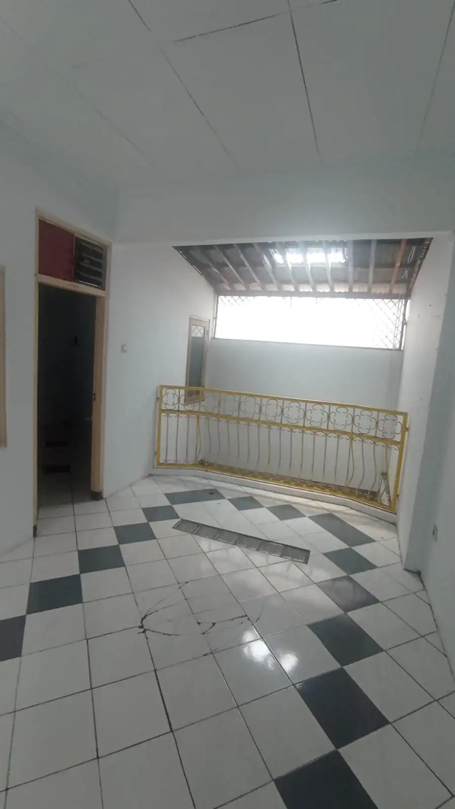 879f131f-bb50-42f5-a9f8-4c9857ac1221