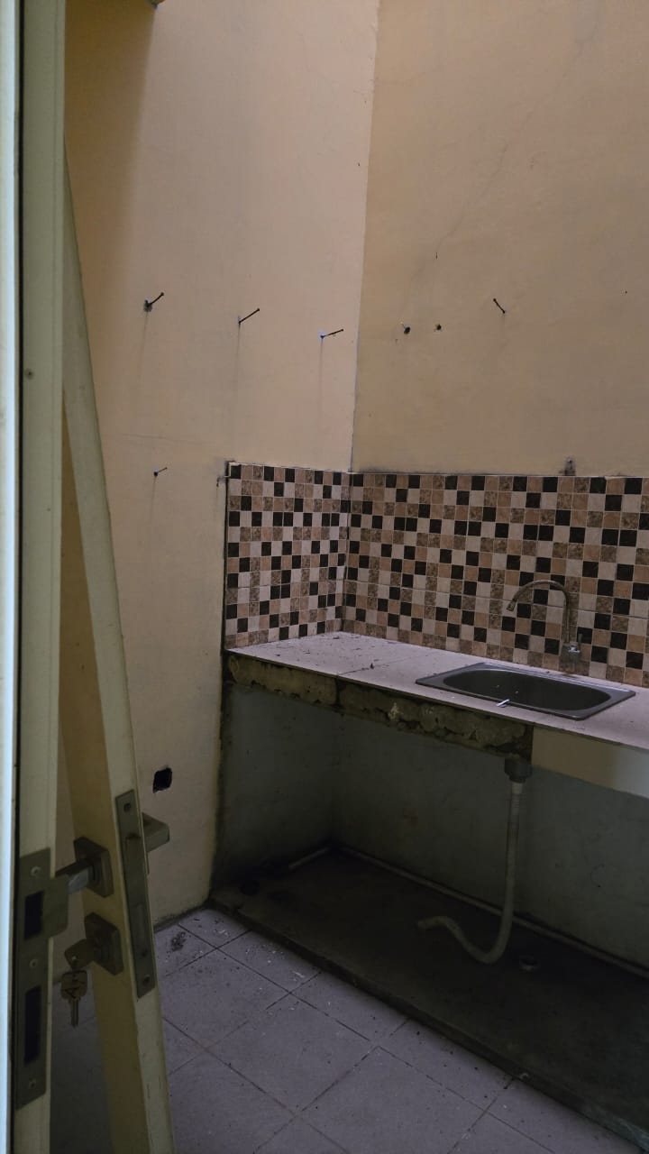 WhatsApp Image 2025-11-06 at 21.16.50 (2)