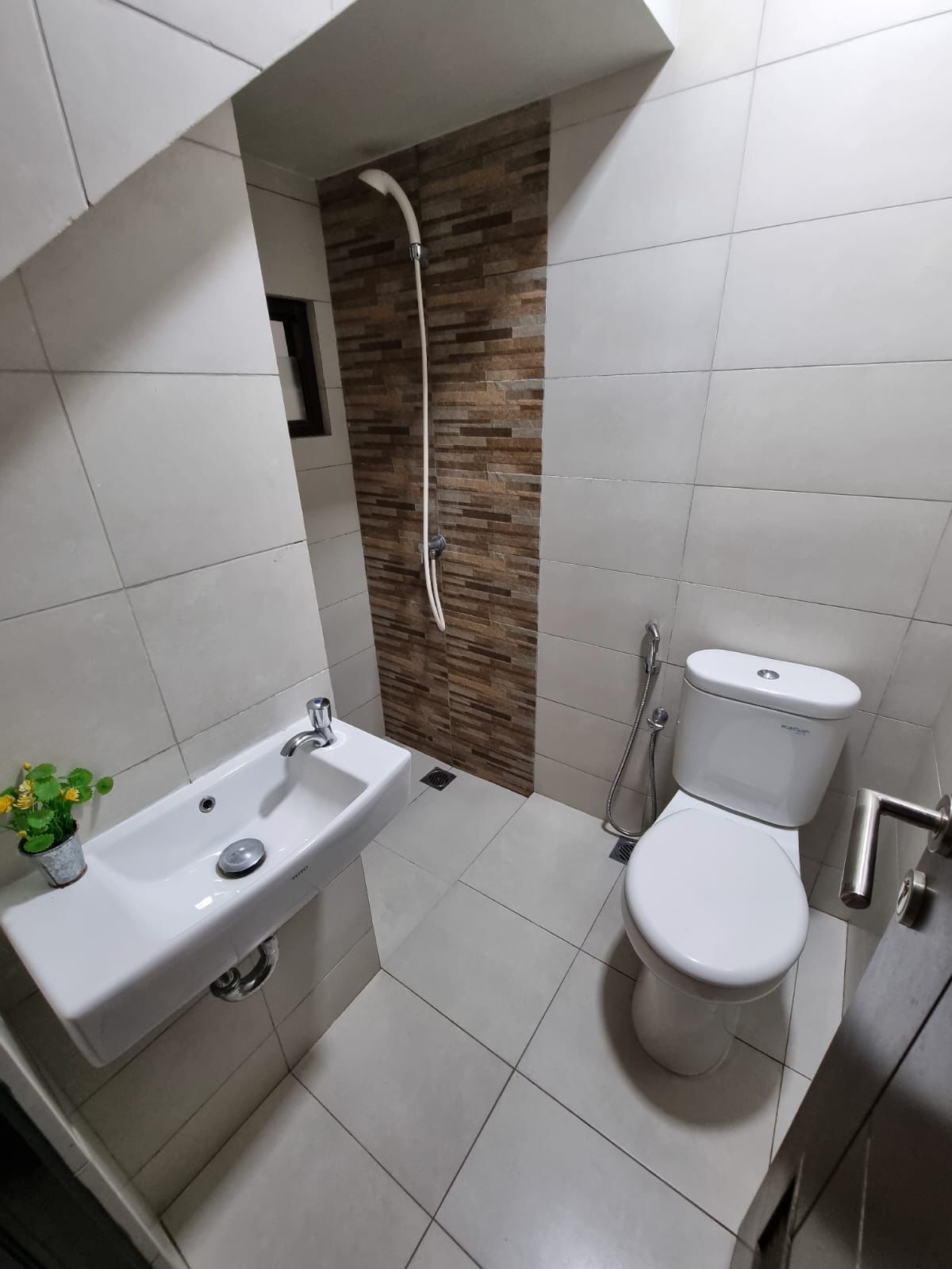 WhatsApp Image 2025-11-19 at 09.43.47 (2)