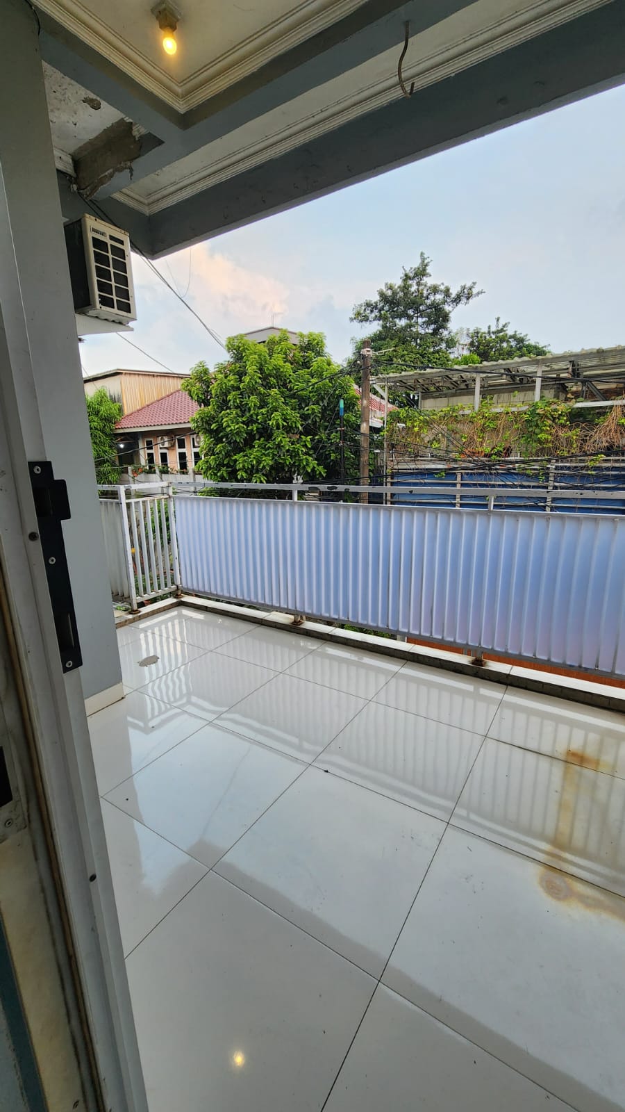 balkon lt2 - Eko Saputro