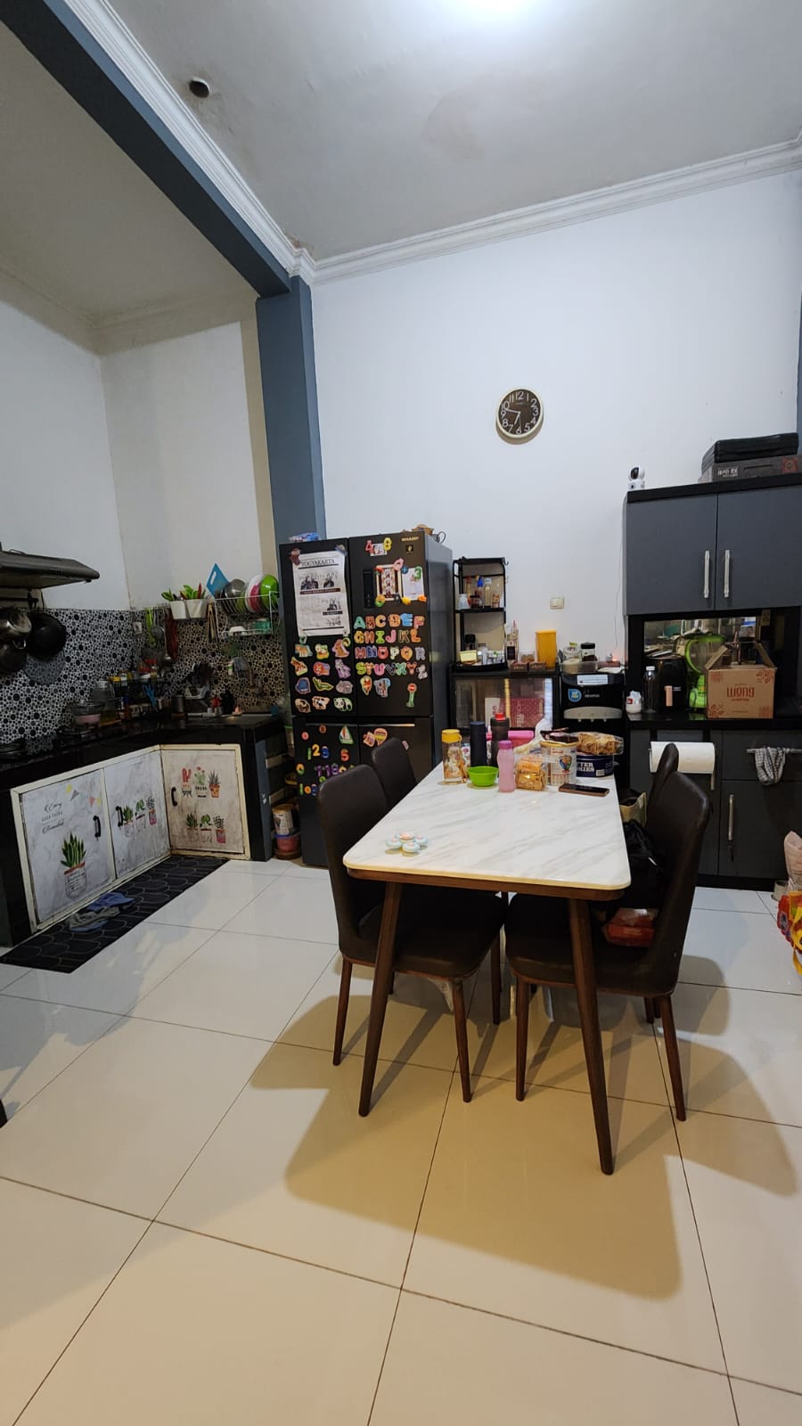 ruang makan - Eko Saputro