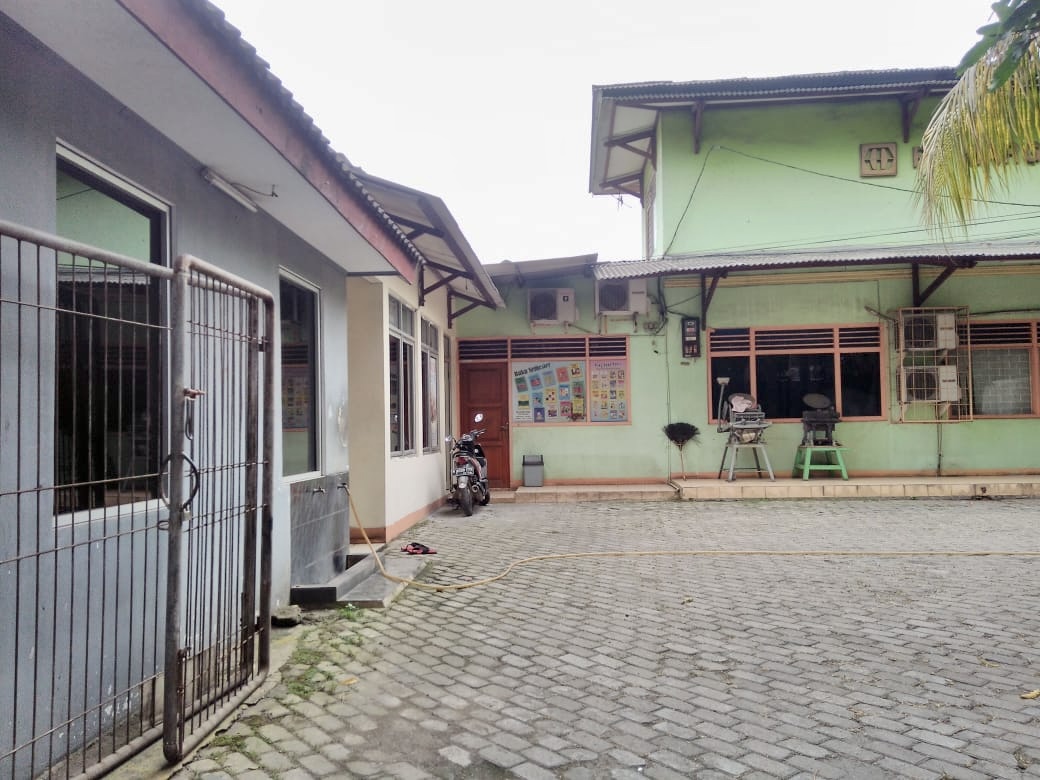 edf04a63-090c-4318-8353-5c8027e3709b - Dewi Kartika Teguh W